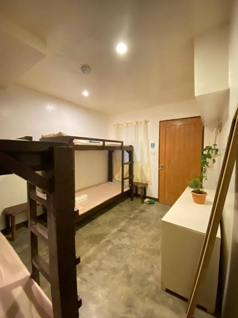 Malayah Hostel General Luna  Quarto foto
